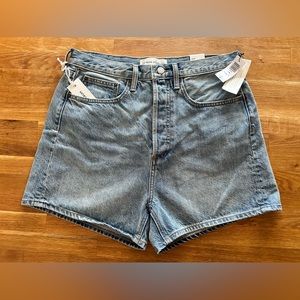 The Joni Loose Short Size 30